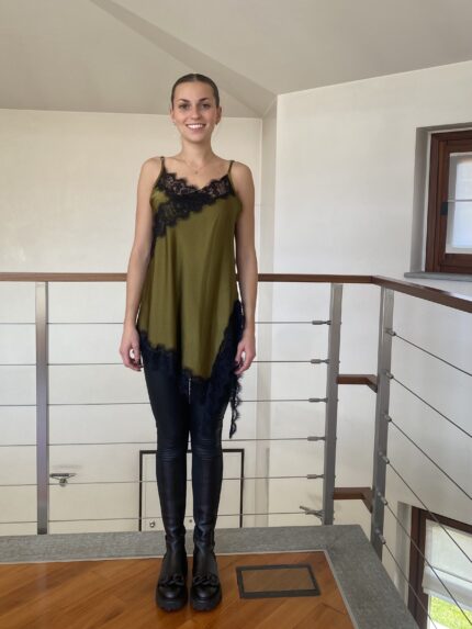 Top Asimmetrico Nanebi