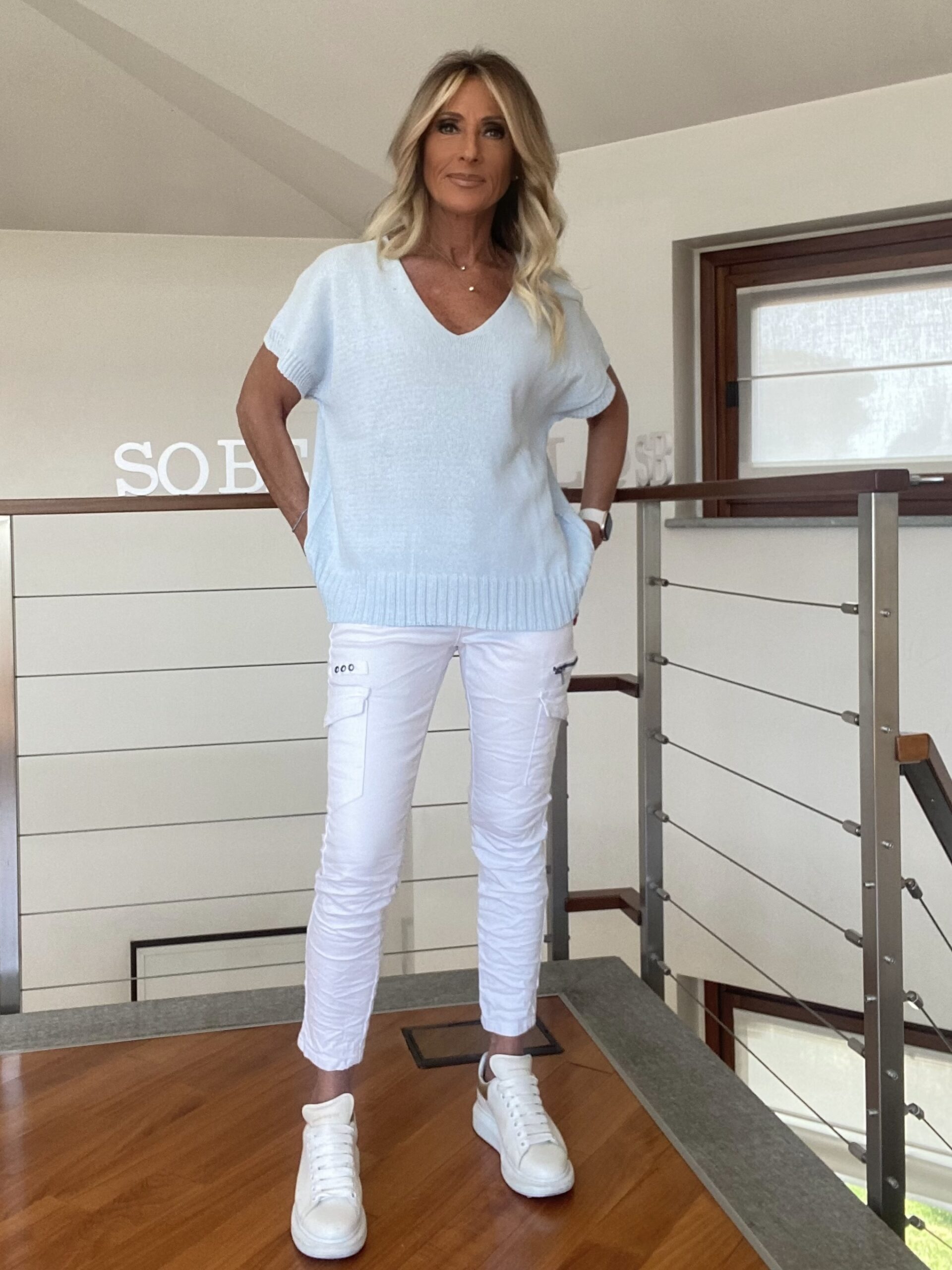 Facetune_03-04-2026-23-55-56
